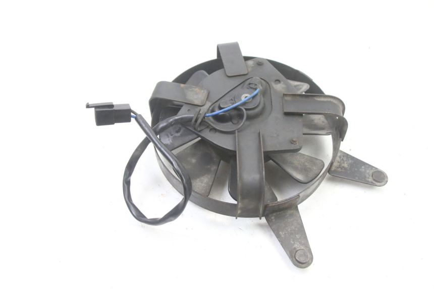 photo de WENTYLATOR YAMAHA FZS FAZER 600 (2001 - 2003) - Zoom stanu zużycia