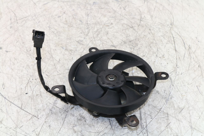 photo de WENTYLATOR YAMAHA YP MAJESTY ABS 400 (2007 - 2009) - Widok główny