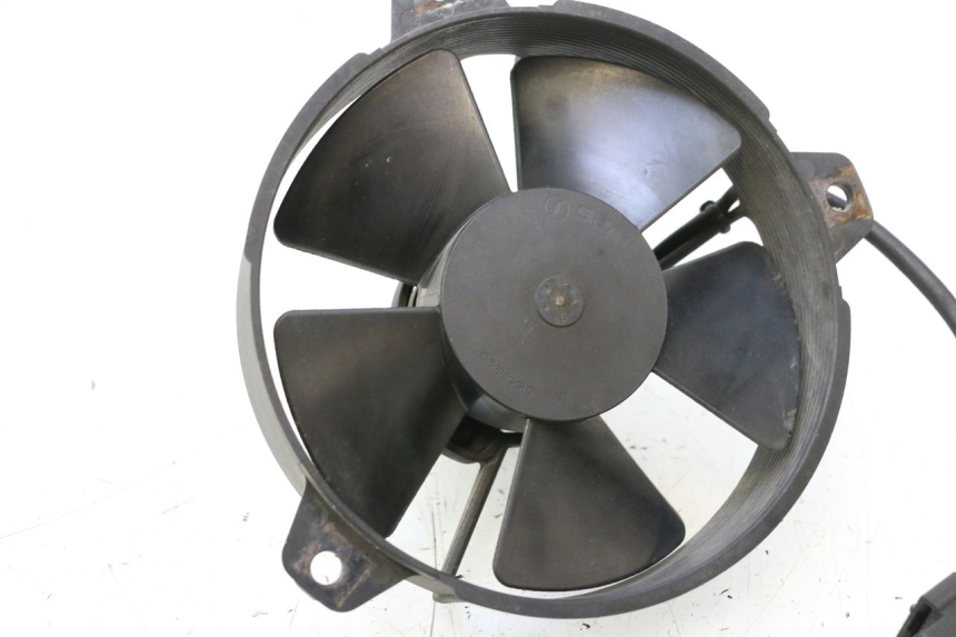 photo de WENTYLATOR YAMAHA YP MAJESTY 125 (1998 - 2001) - Szczegół części