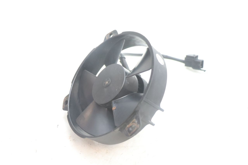 photo de WENTYLATOR YAMAHA YP MAJESTY 125 (2002 - 2006) - Szczegół części