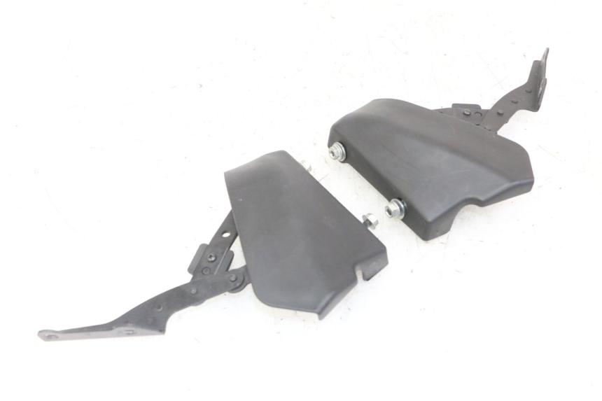 photo de SIŁOWNIK KUFERKA PIAGGIO MP3 LT 300 (2010 - 2016) - Szczegół części