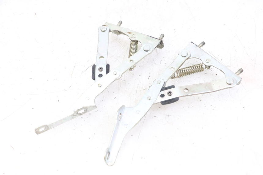 photo de SIŁOWNIK KUFERKA PIAGGIO MP3 125 (2006 - 2014) - Widok główny