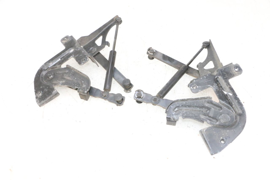 photo de SIŁOWNIK KUFERKA PEUGEOT SATELIS 125 (2013 - 2018) - Widok główny