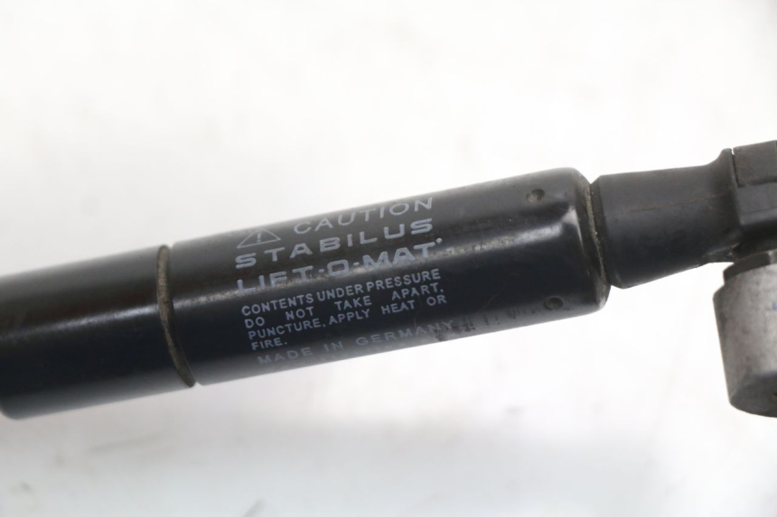 photo de SIŁOWNIK KUFERKA YAMAHA XMAX X-MAX ABS 125 (2017 - 2020) - Inny kąt widzenia