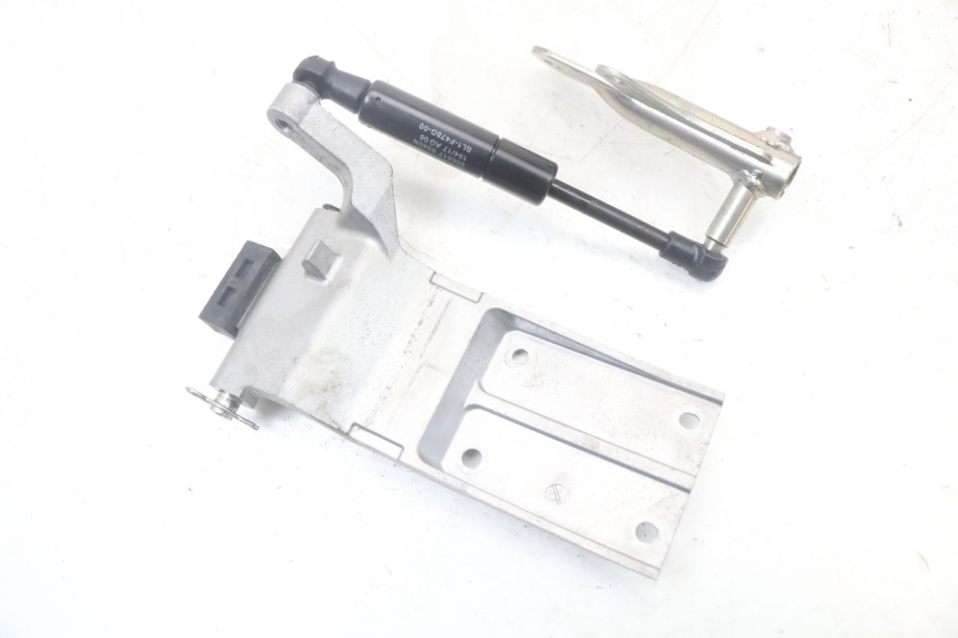 photo de SIŁOWNIK KUFERKA YAMAHA XMAX X-MAX ABS 125 (2017 - 2020) - Widok główny