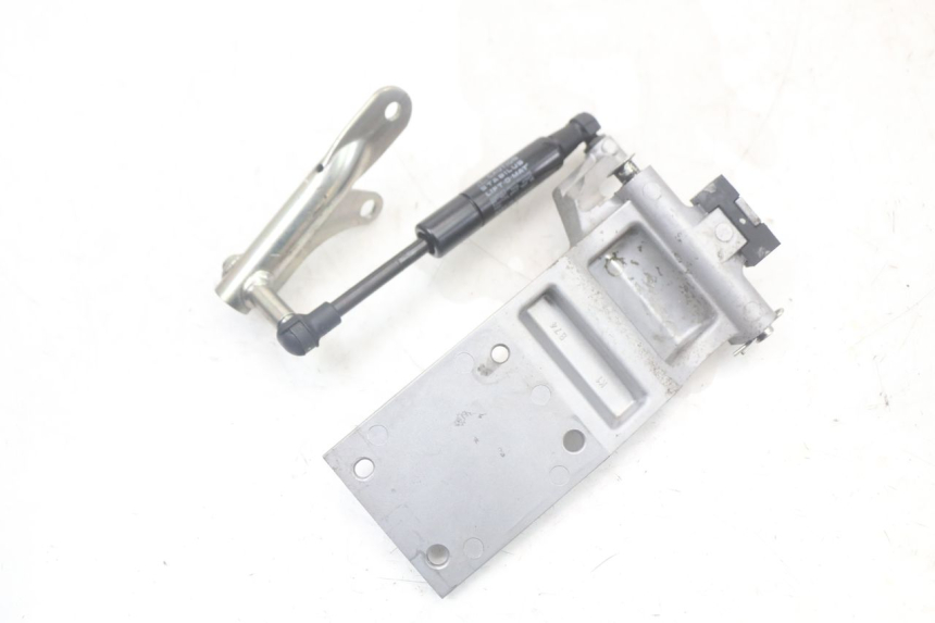 photo de SIŁOWNIK KUFERKA YAMAHA XMAX X-MAX ABS 125 (2017 - 2020) - Szczegół części