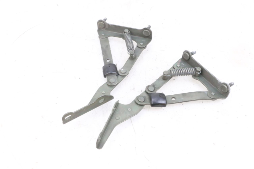 photo de SIŁOWNIK KUFERKA PIAGGIO X8 125 (2004 - 2007) - Inny kąt widzenia