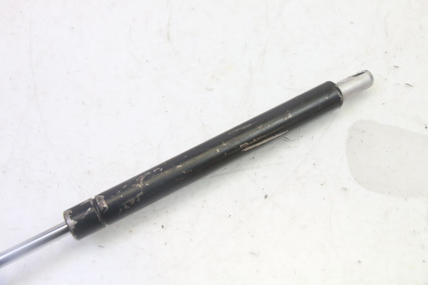 photo de SIŁOWNIK SIEDZENIA KYMCO DINK STREET 125 (2009 - 2014) - Zoom stanu zużycia