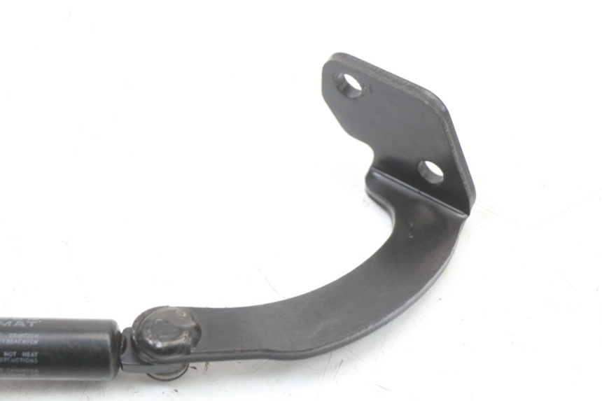 photo de SIŁOWNIK SIEDZENIA PIAGGIO X10 125 (2012 - 2017) - Zoom stanu zużycia