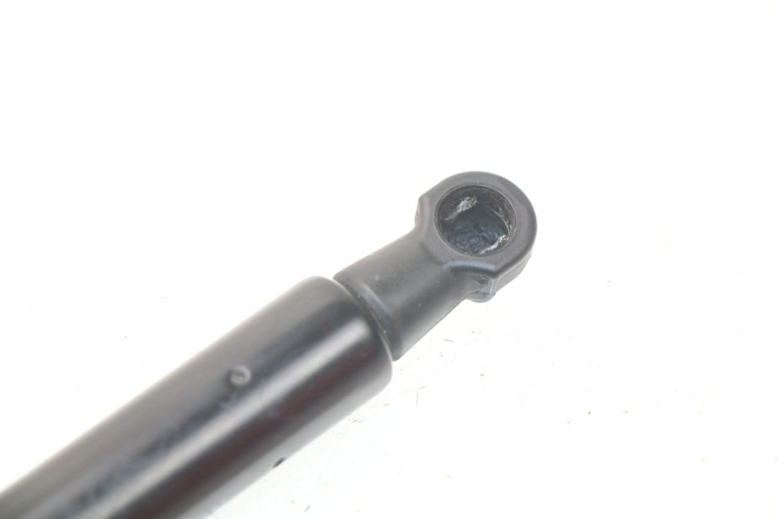 photo de SIŁOWNIK SIEDZENIA YAMAHA YP X-MAX XMAX 400 (2014 - 2017) - Zoom stanu zużycia