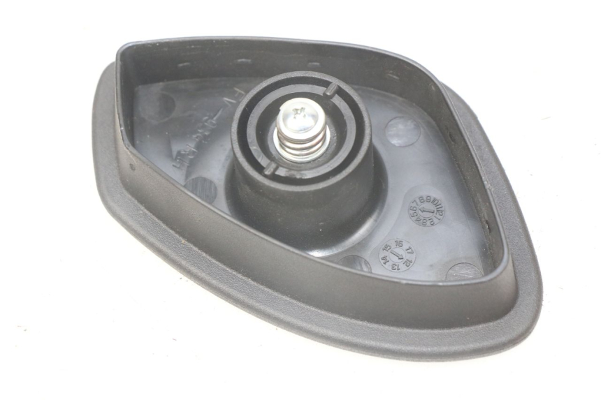 photo de SZKŁO LUSTERKA PRAWEGO APRILIA SRV 850 (2012 - 2017) - Szczegół części