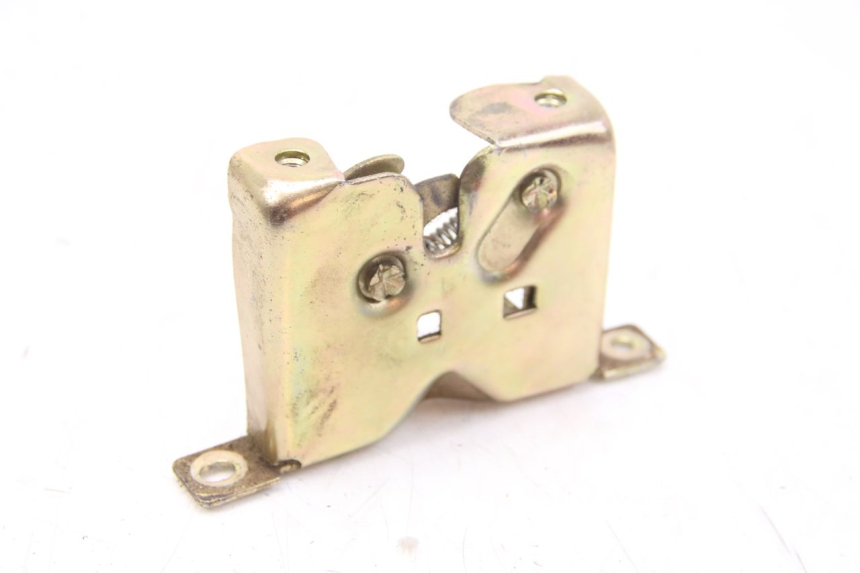 photo de ZAMEK SIEDZENIA KEEWAY F-ACT FACT 50 (2006 - 2011) - Szczegół części