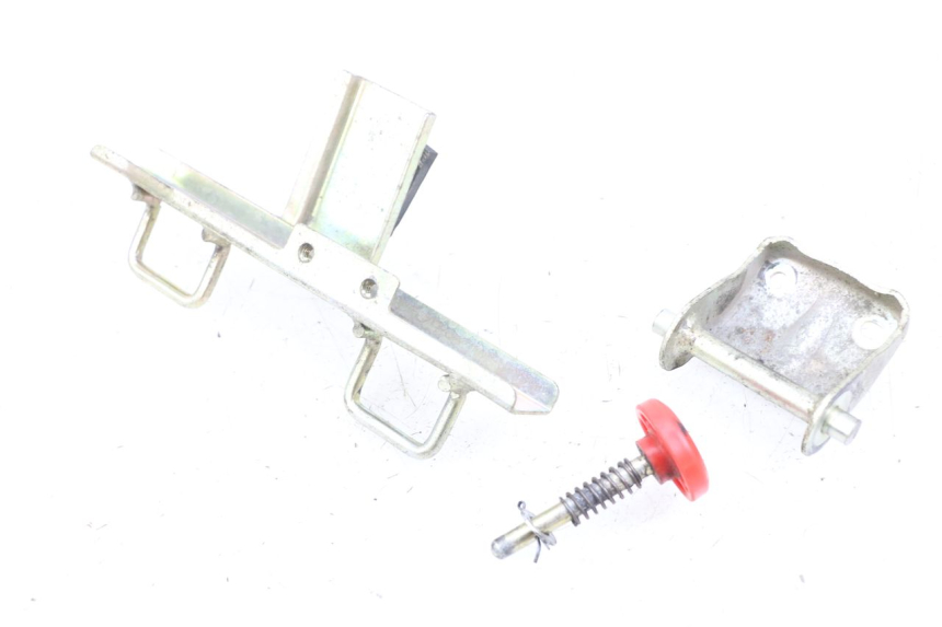 photo de ZAMEK SIEDZENIA HYOSUNG GTR 125 (2006 - 2008) - Widok główny