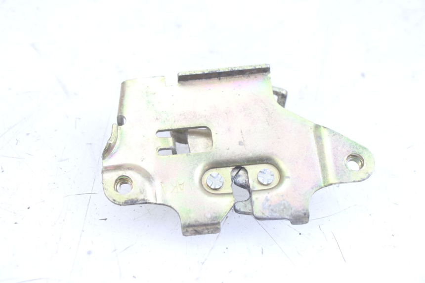 photo de ZAMEK SIEDZENIA SYM ORBIT 2 TS 2T 50 (2011 - 2016) - Zoom stanu zużycia