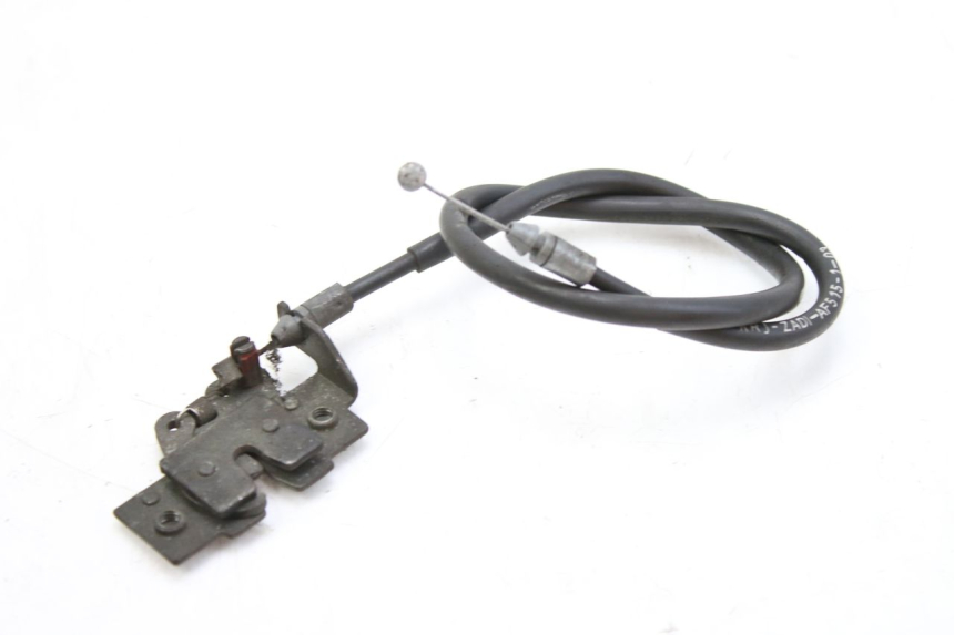 photo de ZAMEK KLAPY HONDA FES PANTHEON 125 (2003 - 2007) - Szczegół części