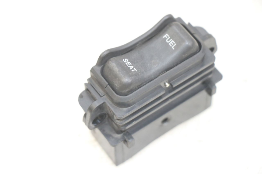 photo de ZAMEK KLAPY HONDA PCX (JF28) 125 (2009 - 2011) - Widok główny