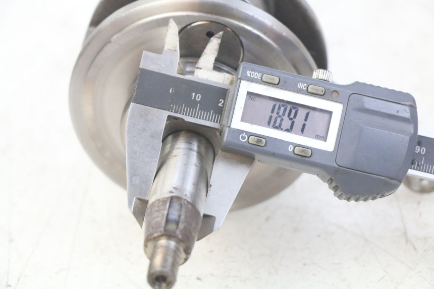 photo de WAŁ KORBOWY ORION AGB37 CRF1 DIRT BIKE 125 (2013 - 2021) - Stan powierzchni