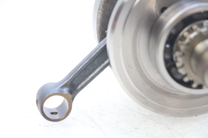 photo de WAŁ KORBOWY KYMCO AGILITY 4T 50 (2005 - 2018) - Inny kąt widzenia