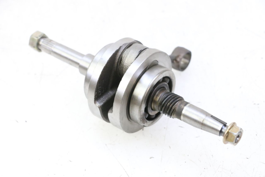 photo de WAŁ KORBOWY KYMCO AGILITY NAKED RENOUVO 2T 50 (2011 - 2018) - Inny kąt widzenia