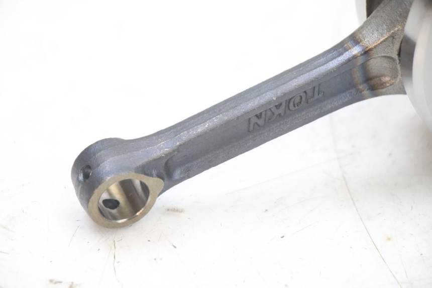 photo de WAŁ KORBOWY APOLLO RFZ 125 - Zbliżenie techniczne