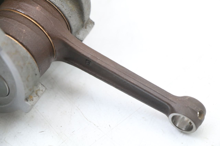 photo de WAŁ KORBOWY HYOSUNG GV AQUILA 125 (2000 - 2009) - Zbliżenie techniczne