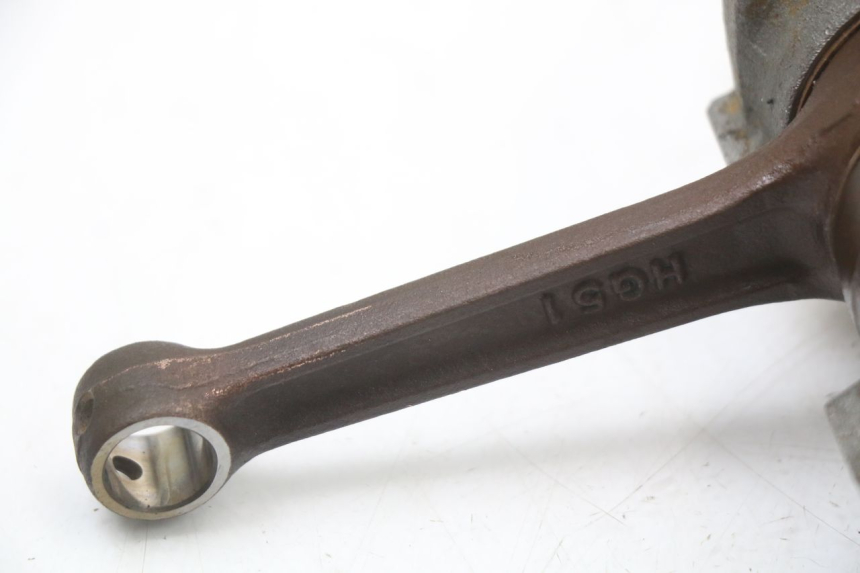 photo de WAŁ KORBOWY HYOSUNG GV AQUILA 125 (2000 - 2009) - Punkty mocowania