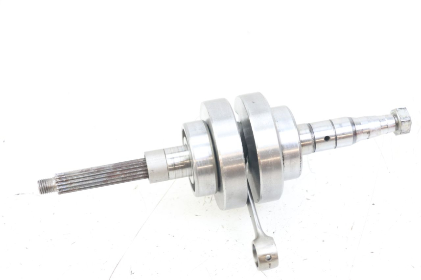 photo de WAŁ KORBOWY MBK BOOSTER SPIRIT 50 (1999 - 2003) - Inny kąt widzenia