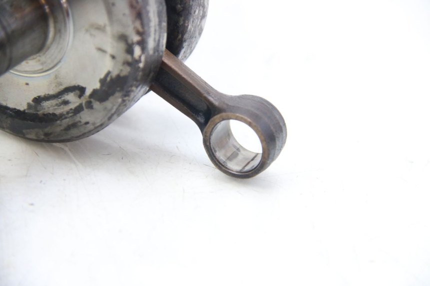 photo de WAŁ KORBOWY MBK BOOSTER SPIRIT NAKED 50 (2004 - 2017) - Inny kąt widzenia