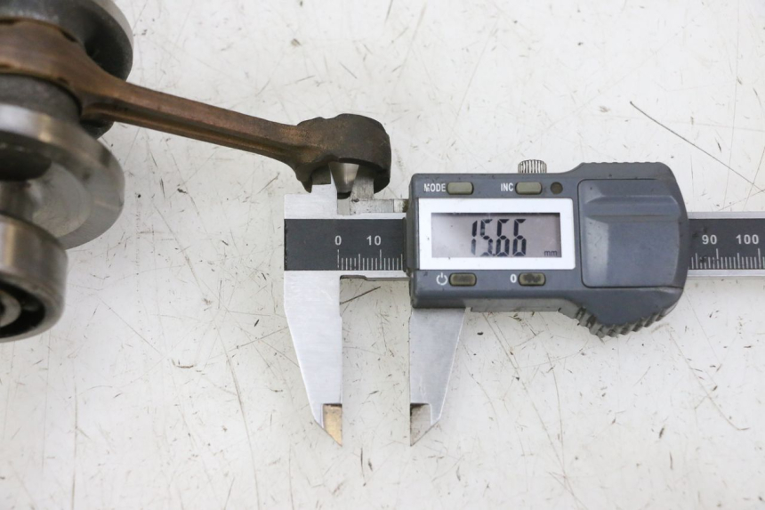 photo de WAŁ KORBOWY PEUGEOT CITYSTAR 50 (2013 - 2017) - Szczegół części