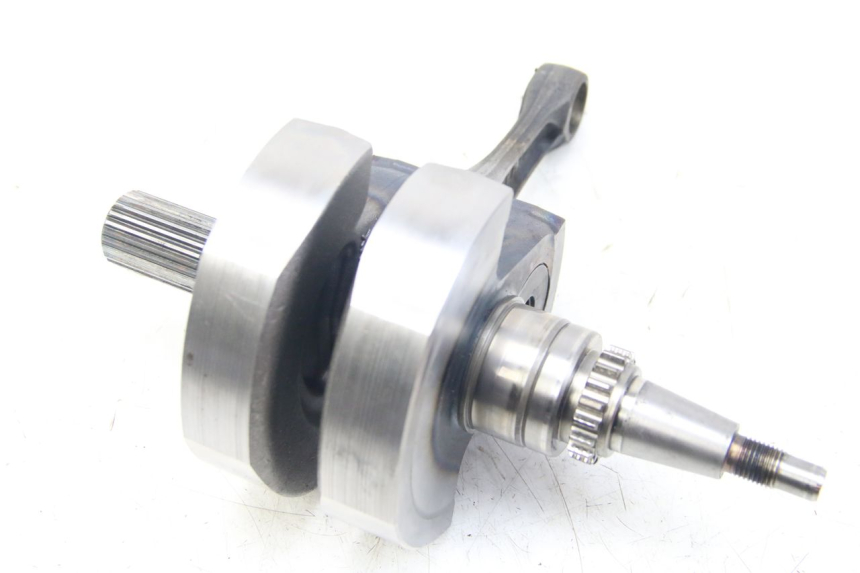 photo de WAŁ KORBOWY HONDA CRF CR-F RX 450 (2017 - 2021) - Zbliżenie komponentów