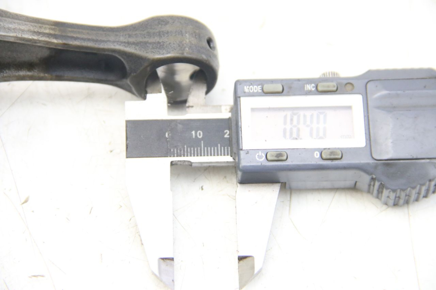 photo de WAŁ KORBOWY HONDA CRF CR-F RX 450 (2017 - 2021) - Punkty mocowania