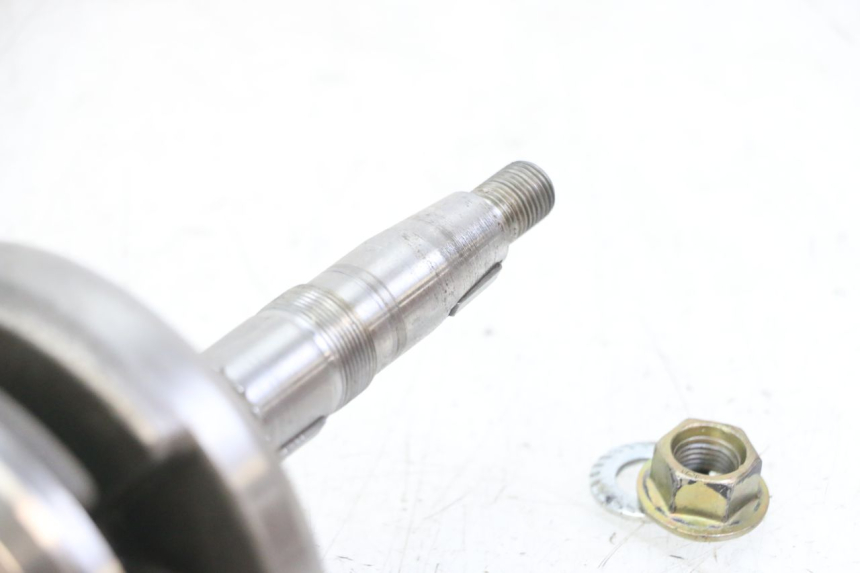 photo de WAŁ KORBOWY DAELIM BESBI 125 (2007 - 2008) - Zbliżenie komponentów