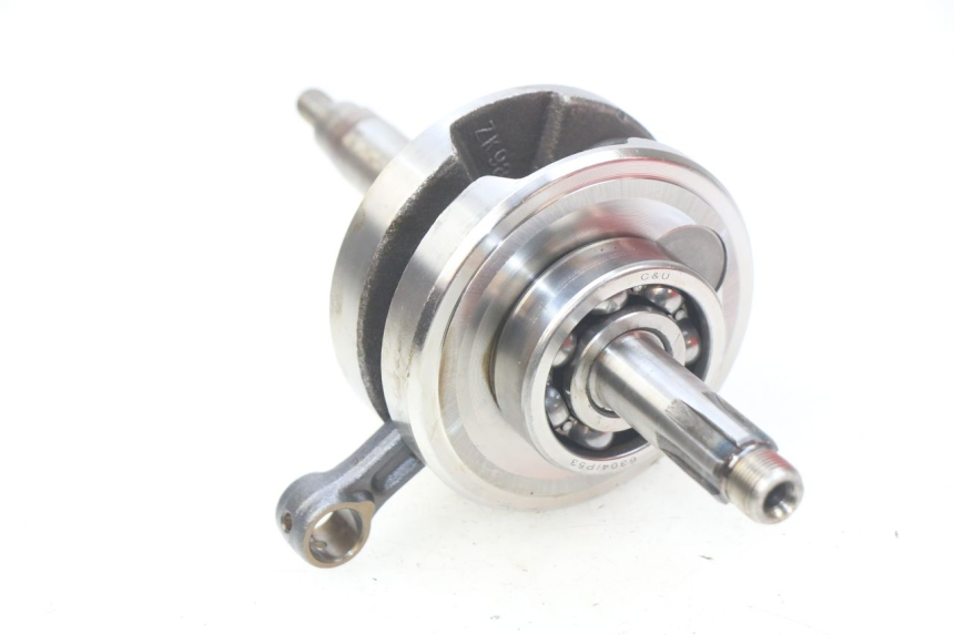 photo de WAŁ KORBOWY CCR DIRT BIKE 110 - Zbliżenie techniczne