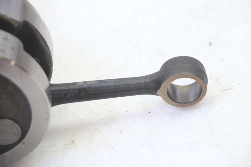 photo de WAŁ KORBOWY PEUGEOT ELYSTAR 50 (2002 - 2014) - Inny kąt widzenia