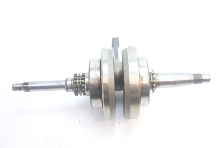 photo de WAŁ KORBOWY HONDA FES S-WING SWING ABS 125 (2007 - 2015) - Punkty mocowania