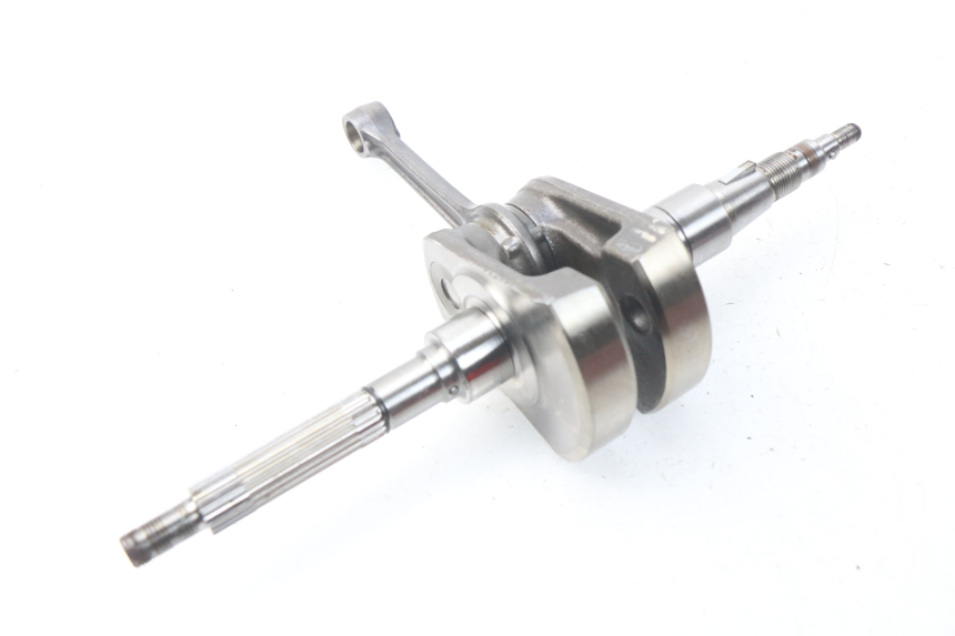 photo de WAŁ KORBOWY PIAGGIO FLY IE 125 (2012 - 2017) - Szczegół części