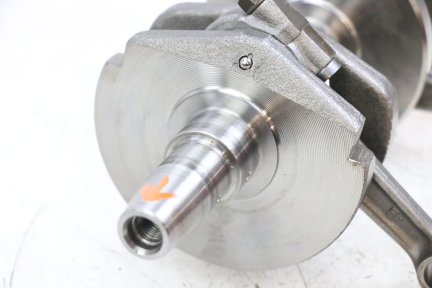 photo de WAŁ KORBOWY SUZUKI GSX E 250 (1982 - 1983) - Szczegóły charakterystyczne