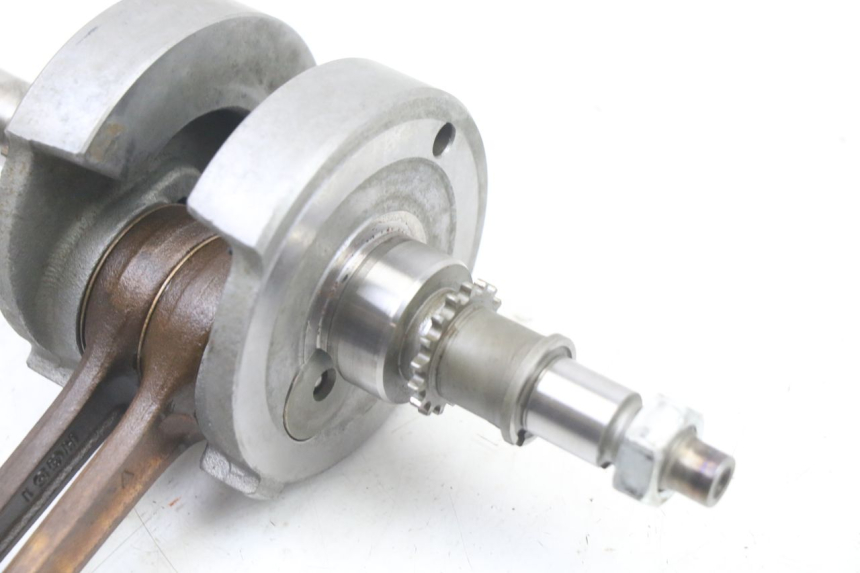 photo de WAŁ KORBOWY HYOSUNG GTR 125 (2006 - 2008) - Zbliżenie techniczne