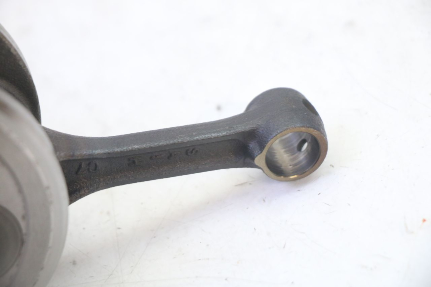 photo de WAŁ KORBOWY DAELIM HISTORY 125 (2001 - 2002) - Inny kąt widzenia