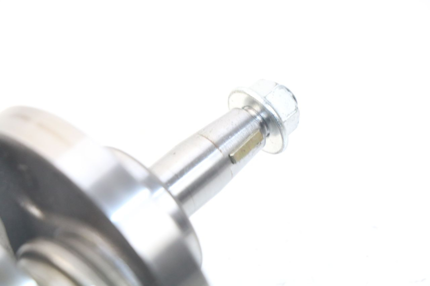 photo de WAŁ KORBOWY PIAGGIO LIBERTY IGET 4T 50 (2015 - 2020) - Stan powierzchni