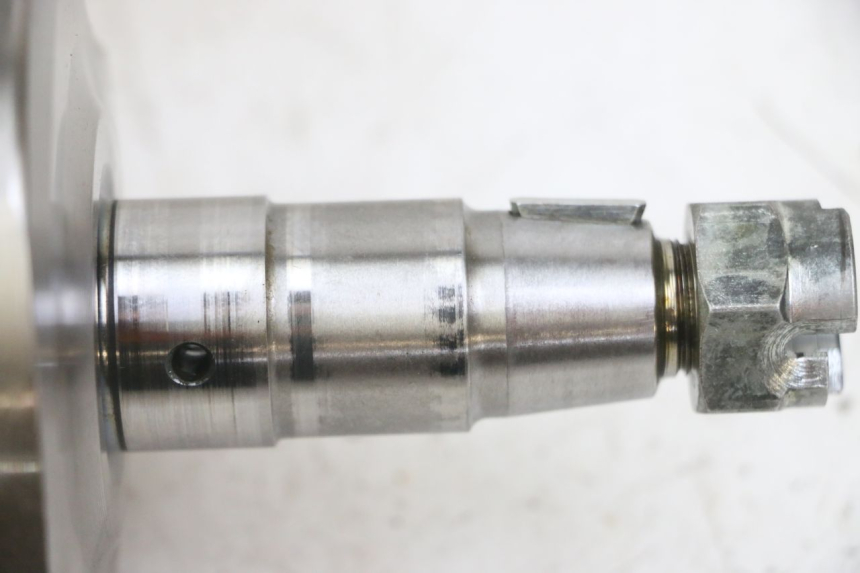 photo de WAŁ KORBOWY PIAGGIO MP3 LT 300 (2010 - 2016) - Punkty mocowania