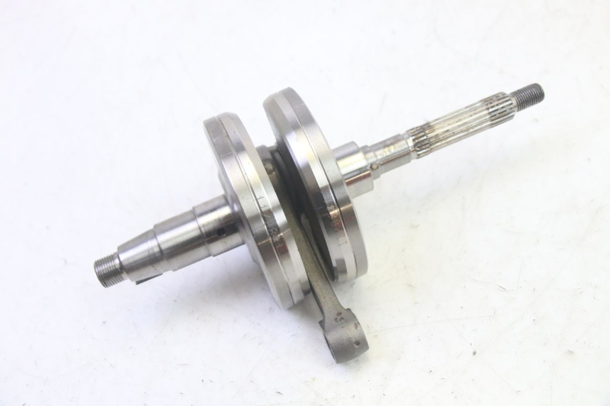 photo de WAŁ KORBOWY PIAGGIO MP3 RL 250 (2006 - 2010) - Stan powierzchni