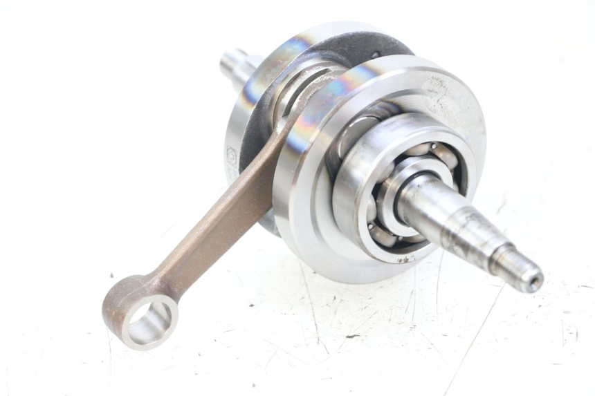 photo de WAŁ KORBOWY RIEJU MRT 50 (2018 - 2021) - Inny kąt widzenia