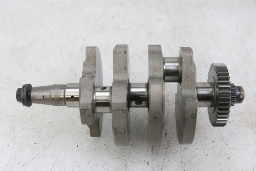 photo de WAŁ KORBOWY YAMAHA MT-07 MT07 ABS 700 (2014 - 2017) - Zbliżenie komponentów