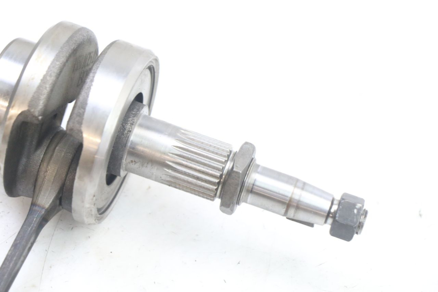 photo de WAŁ KORBOWY MBK OVETTO 4T 50 (2008 - 2016) - Zbliżenie techniczne