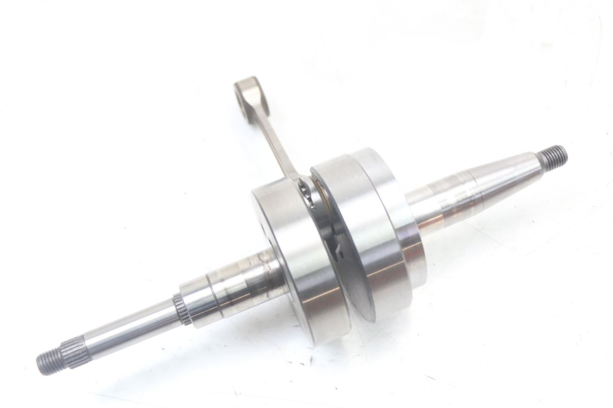 photo de WAŁ KORBOWY PEUGEOT LUDIX 50 (2005 - 2007) - Punkty mocowania