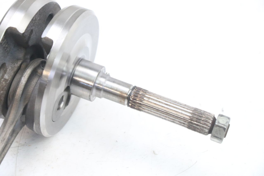 photo de WAŁ KORBOWY PIAGGIO X8 125 (2004 - 2007) - Zbliżenie techniczne