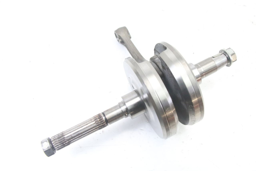 photo de WAŁ KORBOWY PIAGGIO X8 125 (2004 - 2007) - Stan powierzchni