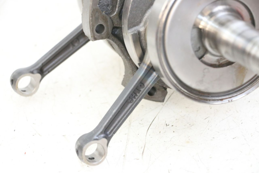 photo de WAŁ KORBOWY REGAL RAPTOR RAXTER 2 125 (2007 - 2015) - Punkty mocowania