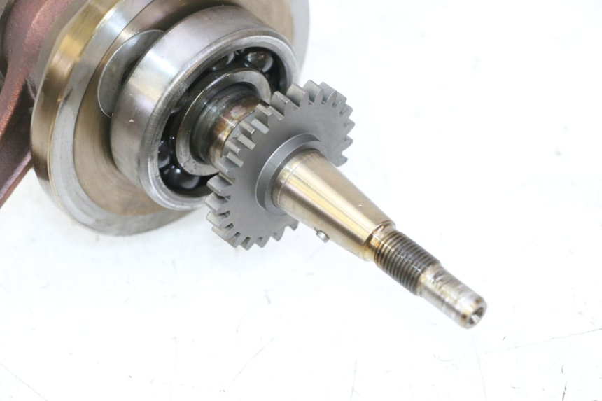 photo de WAŁ KORBOWY PEUGEOT SATELIS 125 (2013 - 2018) - Inny kąt widzenia